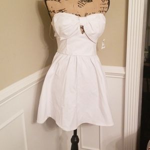 Charlotte Russe White Summer sleeveless Dress